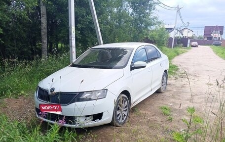 Skoda Rapid I, 2014 год, 215 000 рублей, 2 фотография