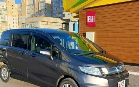Honda Freed I, 2014 год, 1 200 000 рублей, 4 фотография