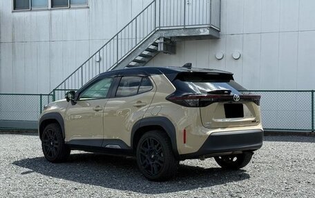 Toyota Yaris Cross, 2022 год, 1 515 000 рублей, 3 фотография