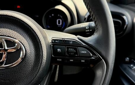 Toyota Yaris Cross, 2022 год, 1 515 000 рублей, 12 фотография