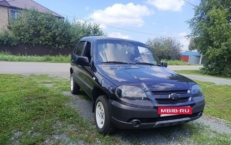 Chevrolet Niva I рестайлинг, 2012 год, 465 000 рублей, 2 фотография
