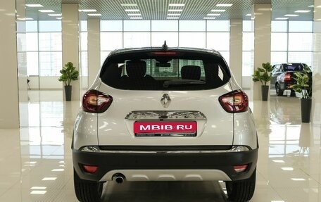 Renault Kaptur I рестайлинг, 2021 год, 1 624 000 рублей, 8 фотография