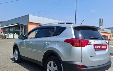 Toyota RAV4, 2013 год, 2 050 000 рублей, 4 фотография