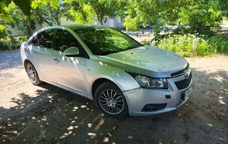 Chevrolet Cruze II, 2010 год, 550 000 рублей, 10 фотография