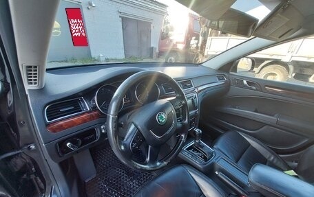 Skoda Superb III рестайлинг, 2013 год, 1 100 000 рублей, 10 фотография