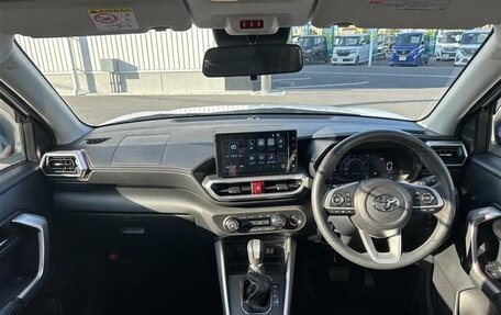 Toyota Raize I, 2023 год, 1 081 000 рублей, 8 фотография