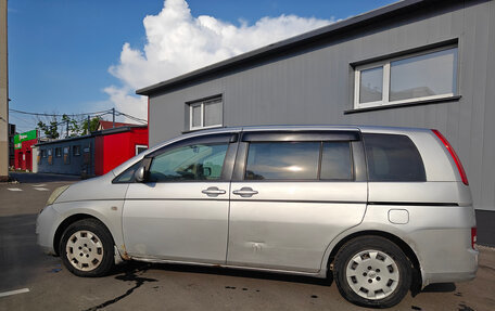 Toyota ISis I, 2005 год, 600 000 рублей, 3 фотография