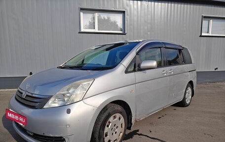 Toyota ISis I, 2005 год, 600 000 рублей, 2 фотография