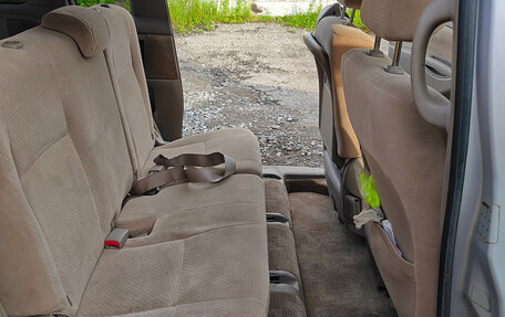 Toyota ISis I, 2005 год, 600 000 рублей, 12 фотография