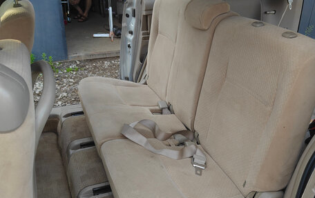 Toyota ISis I, 2005 год, 600 000 рублей, 15 фотография