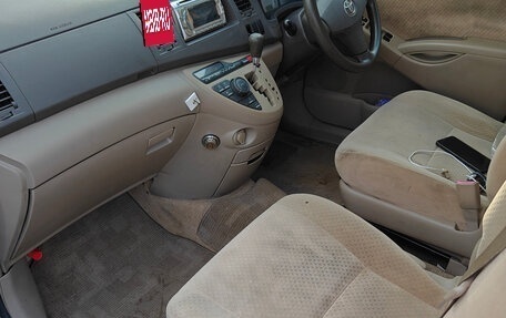 Toyota ISis I, 2005 год, 600 000 рублей, 16 фотография