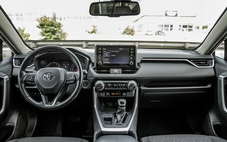 Toyota RAV4, 2021 год, 3 278 000 рублей, 14 фотография