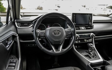 Toyota RAV4, 2021 год, 3 278 000 рублей, 15 фотография