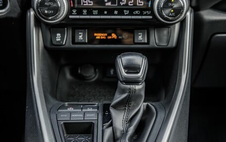 Toyota RAV4, 2021 год, 3 278 000 рублей, 26 фотография