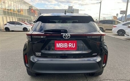 Toyota Yaris Cross, 2023 год, 1 390 000 рублей, 6 фотография