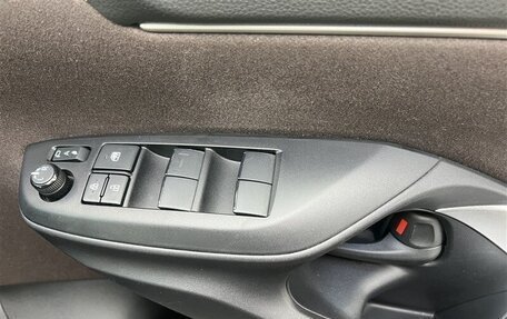Toyota Yaris Cross, 2023 год, 1 390 000 рублей, 21 фотография