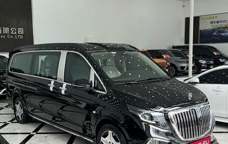 Mercedes-Benz Vito, 2023 год, 5 600 000 рублей, 3 фотография