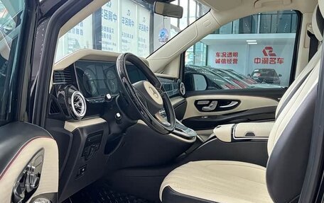 Mercedes-Benz Vito, 2023 год, 5 600 000 рублей, 4 фотография