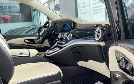 Mercedes-Benz Vito, 2023 год, 5 600 000 рублей, 7 фотография