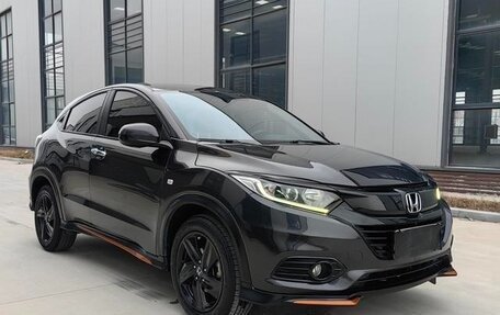 Honda Vezel, 2021 год, 1 560 000 рублей, 3 фотография