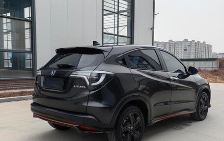 Honda Vezel, 2021 год, 1 560 000 рублей, 4 фотография