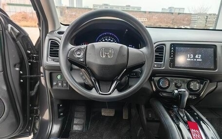 Honda Vezel, 2021 год, 1 560 000 рублей, 13 фотография