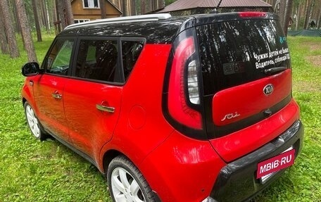 KIA Soul II рестайлинг, 2015 год, 1 200 000 рублей, 3 фотография