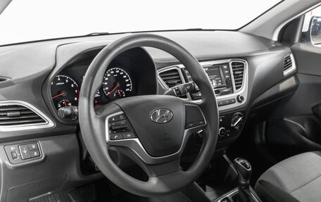 Hyundai Solaris II рестайлинг, 2021 год, 1 625 300 рублей, 5 фотография