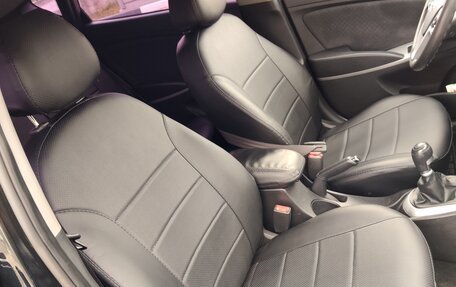 Hyundai Solaris II рестайлинг, 2012 год, 530 000 рублей, 9 фотография