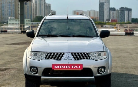 Mitsubishi Pajero Sport II рестайлинг, 2013 год, 1 500 000 рублей, 2 фотография
