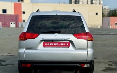 Mitsubishi Pajero Sport II рестайлинг, 2013 год, 1 500 000 рублей, 7 фотография