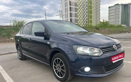 Volkswagen Polo VI (EU Market), 2012 год, 715 000 рублей, 2 фотография
