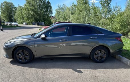 Hyundai Elantra, 2021 год, 1 920 000 рублей, 4 фотография