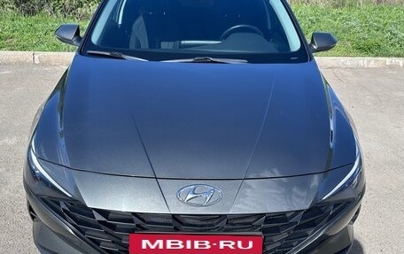 Hyundai Elantra, 2021 год, 1 920 000 рублей, 2 фотография