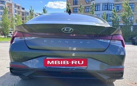 Hyundai Elantra, 2021 год, 1 920 000 рублей, 6 фотография