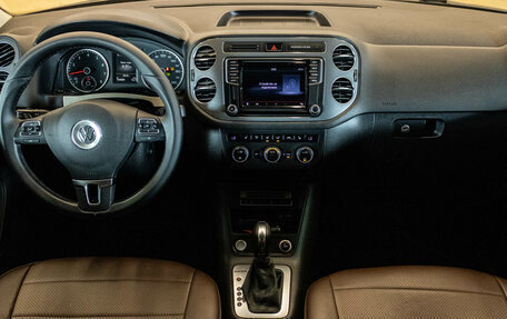 Volkswagen Tiguan I, 2016 год, 1 689 000 рублей, 5 фотография