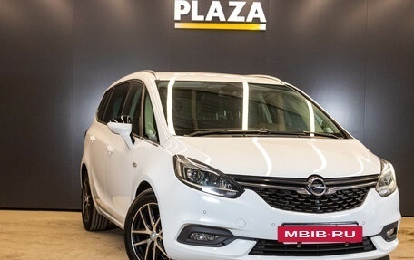 Opel Zafira C рестайлинг, 2017 год, 1 249 000 рублей, 2 фотография