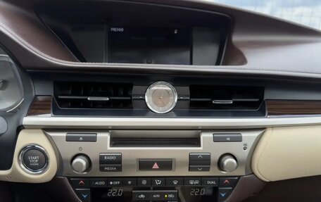 Lexus ES VII, 2015 год, 2 750 000 рублей, 30 фотография