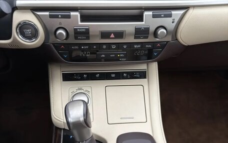 Lexus ES VII, 2015 год, 2 750 000 рублей, 31 фотография