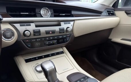 Lexus ES VII, 2015 год, 2 750 000 рублей, 28 фотография