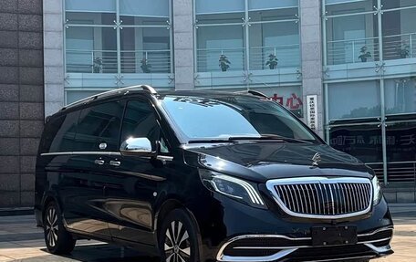 Mercedes-Benz Vito, 2023 год, 5 650 000 рублей, 3 фотография