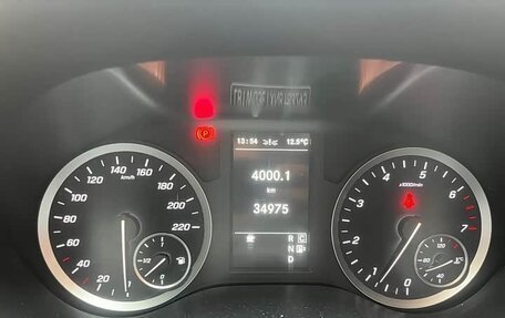 Mercedes-Benz Vito, 2023 год, 5 650 000 рублей, 11 фотография
