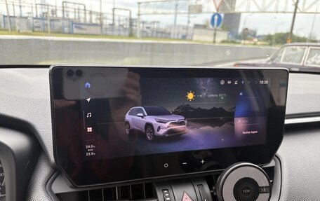 Toyota RAV4, 2024 год, 3 580 000 рублей, 5 фотография