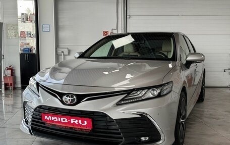 Toyota Camry, 2022 год, 2 899 000 рублей, 2 фотография