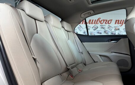 Toyota Camry, 2022 год, 2 899 000 рублей, 12 фотография
