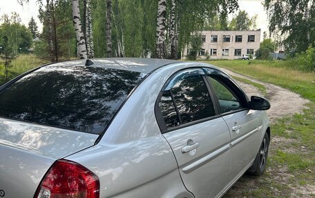 Hyundai Verna II, 2007 год, 400 000 рублей, 5 фотография