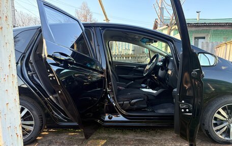 Honda Fit III, 2019 год, 1 250 000 рублей, 22 фотография