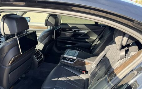BMW 7 серия, 2016 год, 2 600 000 рублей, 6 фотография