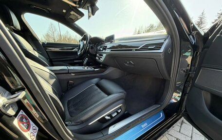 BMW 7 серия, 2016 год, 2 600 000 рублей, 13 фотография