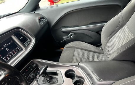 Dodge Challenger III рестайлинг 2, 2019 год, 2 999 999 рублей, 16 фотография